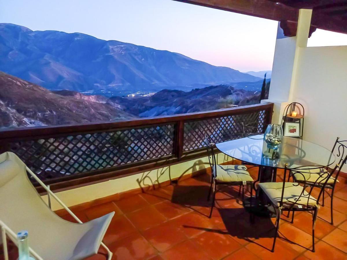 Apartamento En El Corazon De Las Alpujarras Carataunas Exterior foto
